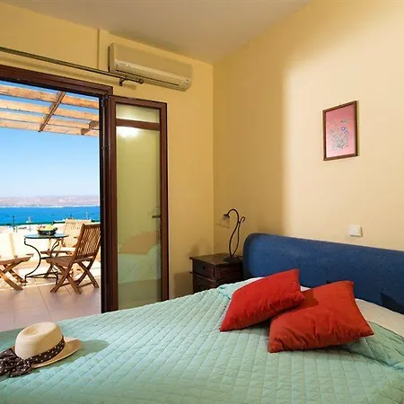Trinity Villas Вилла *